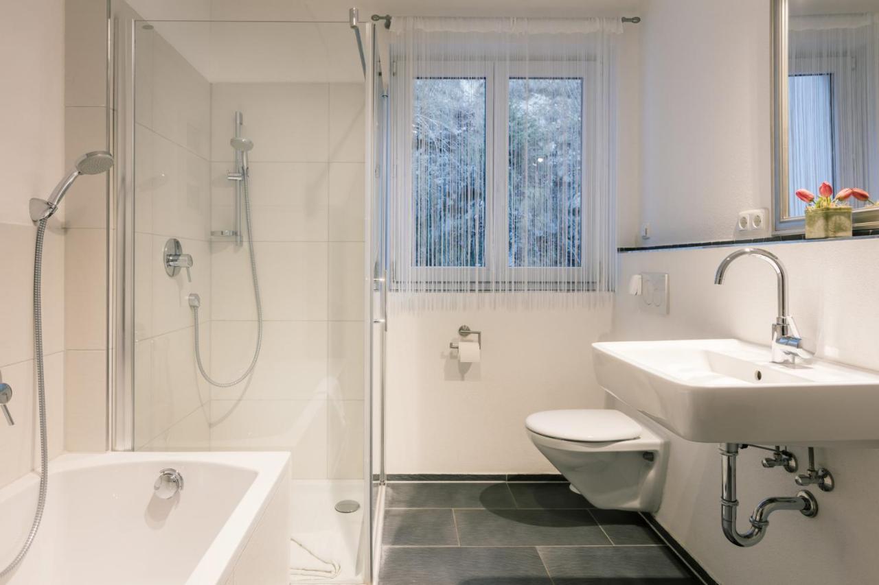 Haus Sonnenblick - Wohnung A Гармиш-Партенкирхен Екстериор снимка