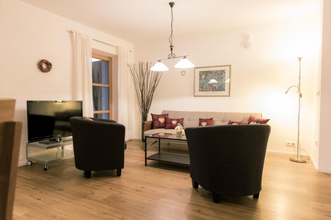 Haus Sonnenblick - Wohnung A Гармиш-Партенкирхен Екстериор снимка